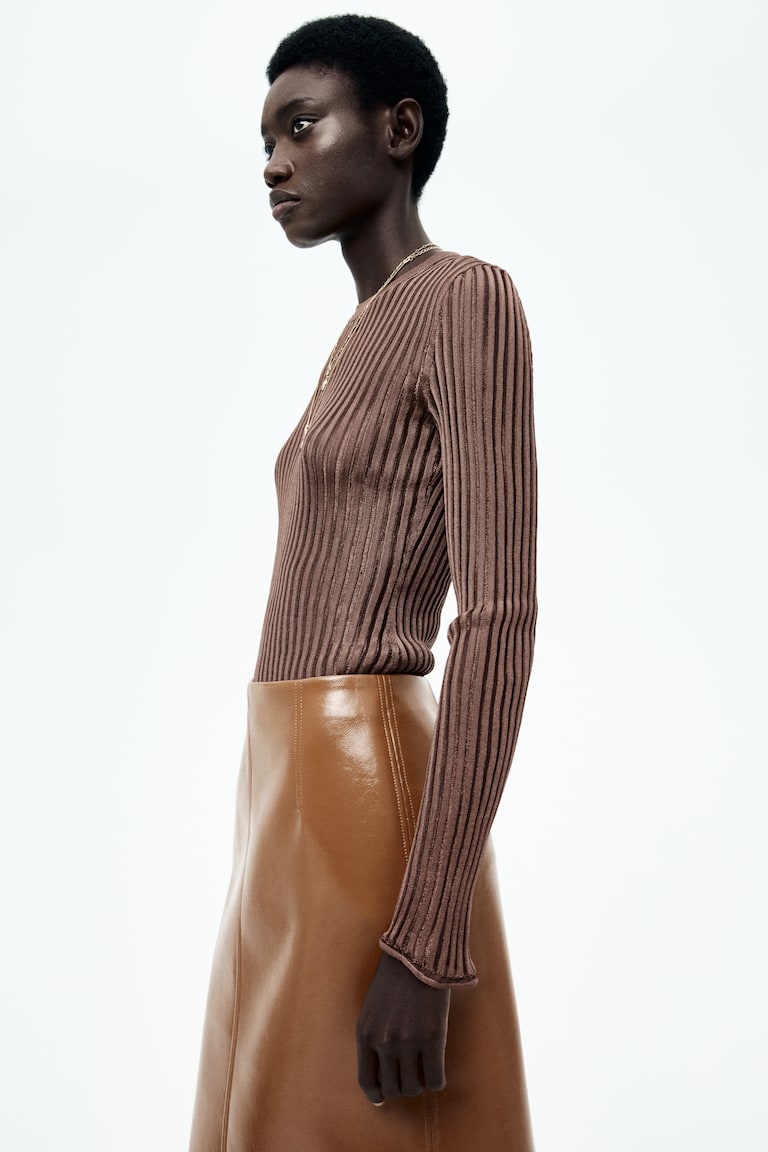 H&M Durchscheinendes Shirt in Rippstrick Riesige Rabatte