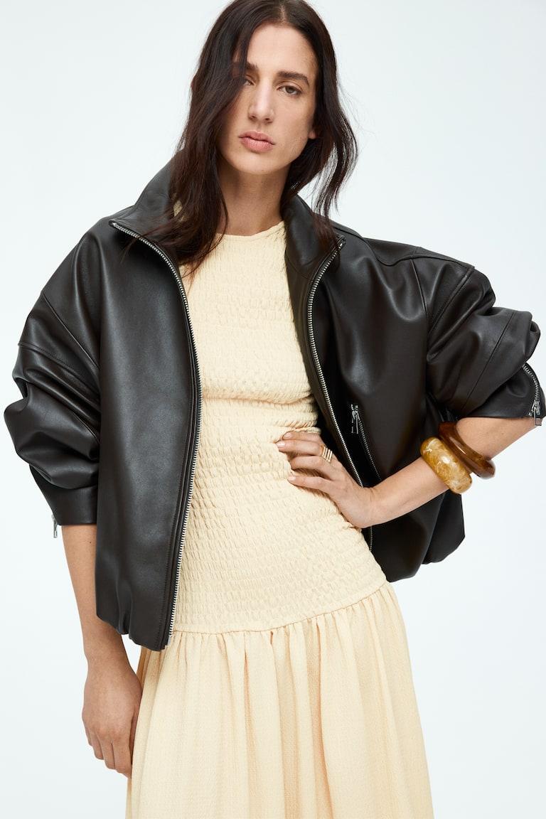 H&M Gesmoktes Jerseykleid Begrenzt auf 3 Tage