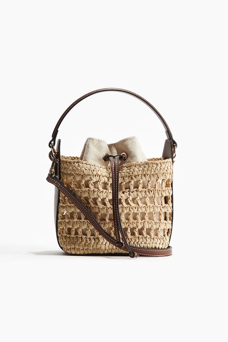 H&M Crossbody-Strohtasche Auslauf