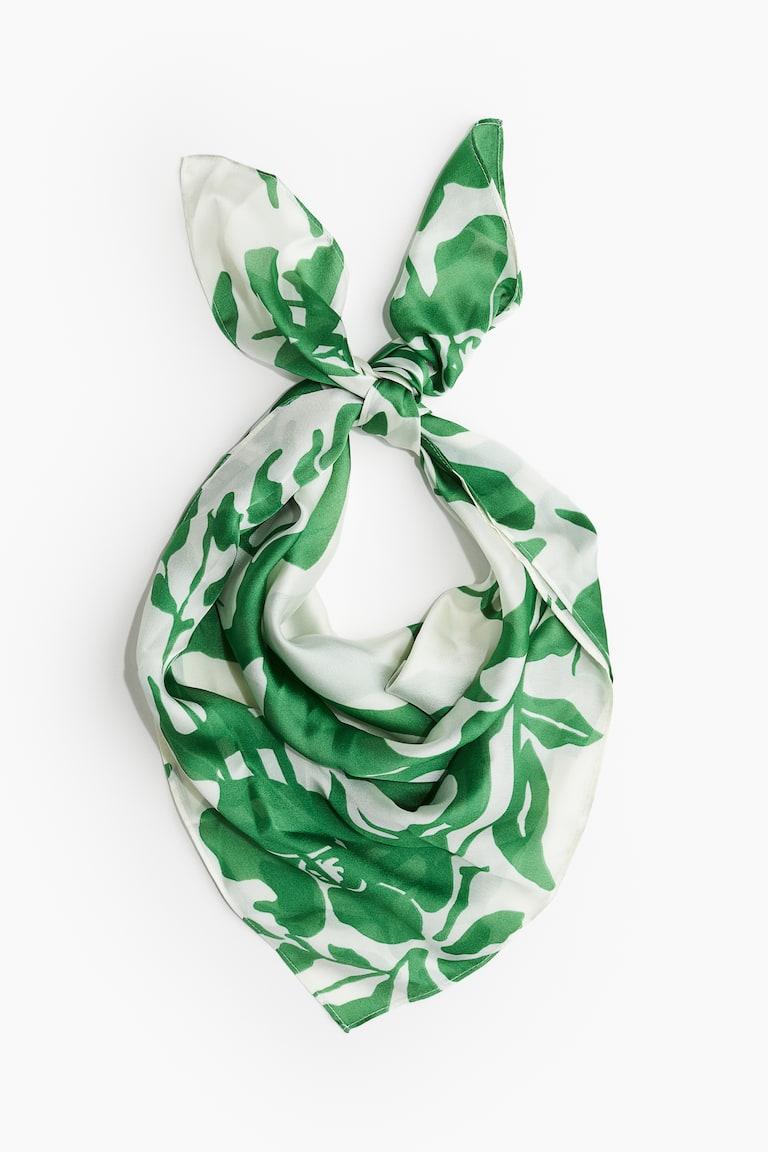H&M Gemustertes Tuch