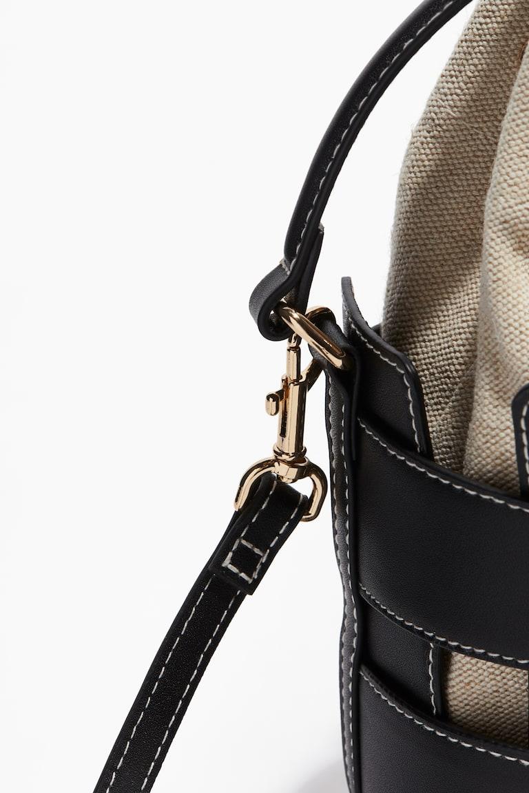 H&M Crossbody Bucket Bag Sonderangebot