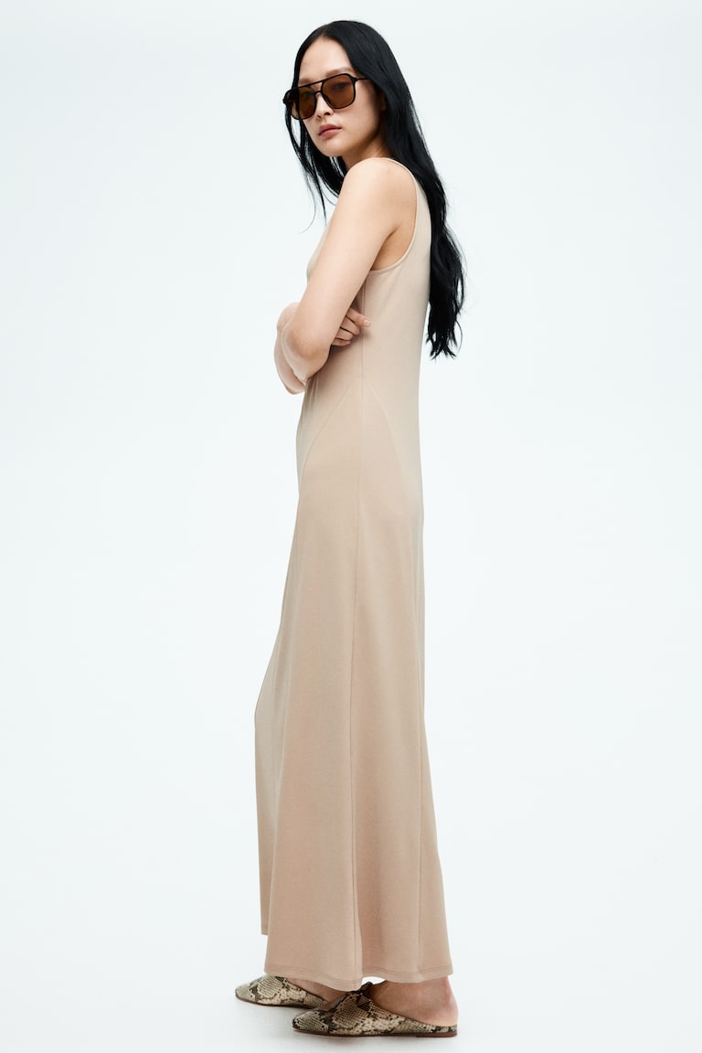 H&M Kleid mit Knotendetail Vierteljährliche Förderung