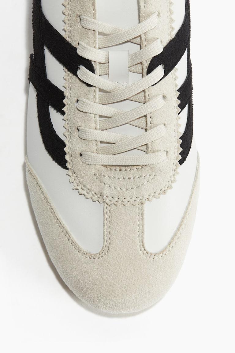 H&M Sneaker Online Shopping