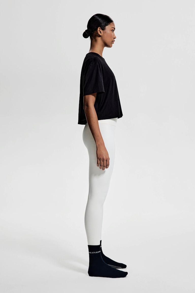 H&M Kastiges Sportshirt mit DryMove™ Muttertagsangebot