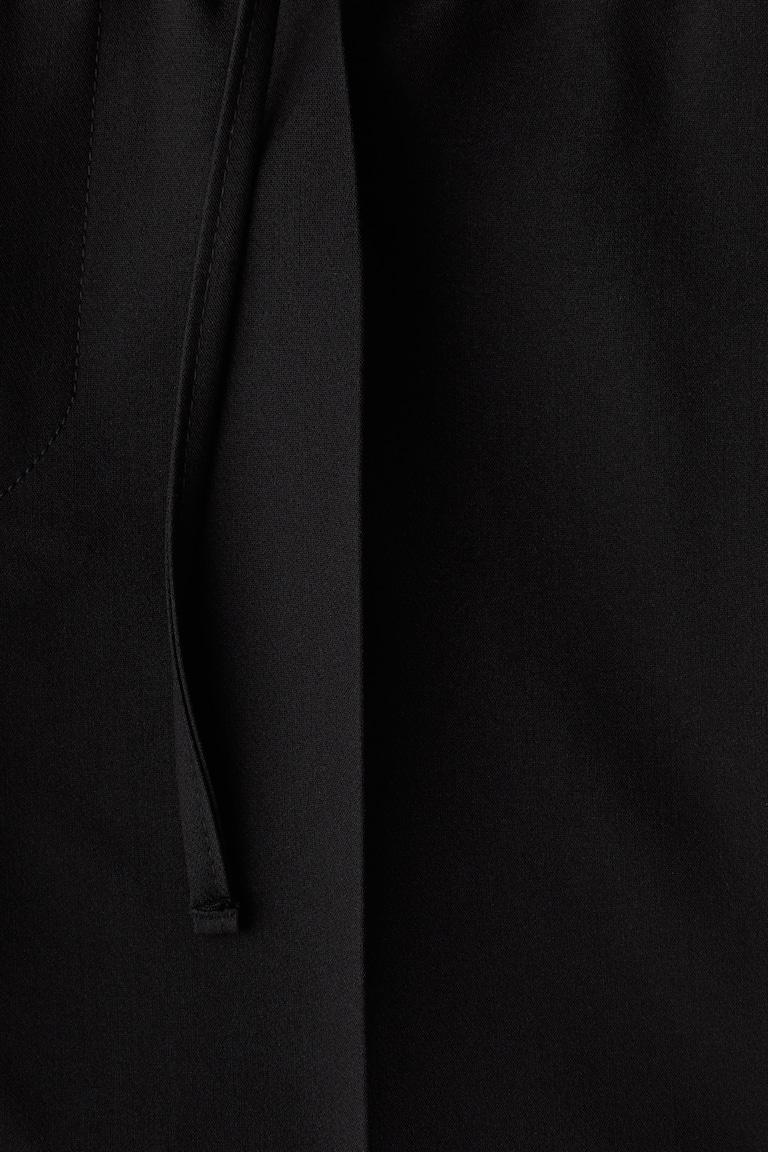 H&M Hose in Regular Fit Fabrikpreis