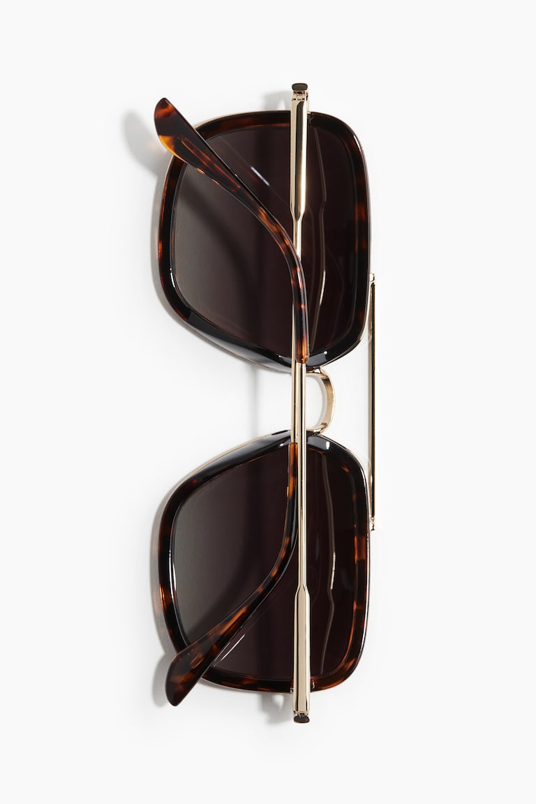 H&M Sonnenbrille Bis zu 60% Rabatt