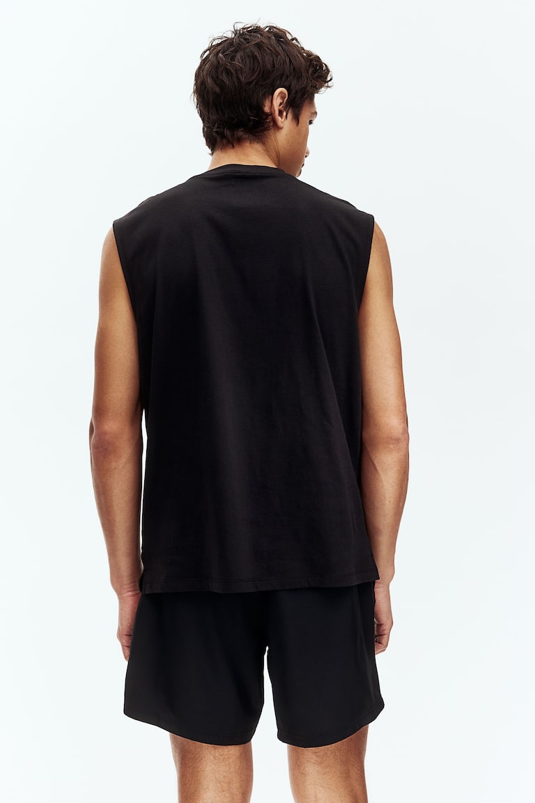 H&M Halblange Sportshorts mit DryMove™ Kauf eins, bekomm eins gratis