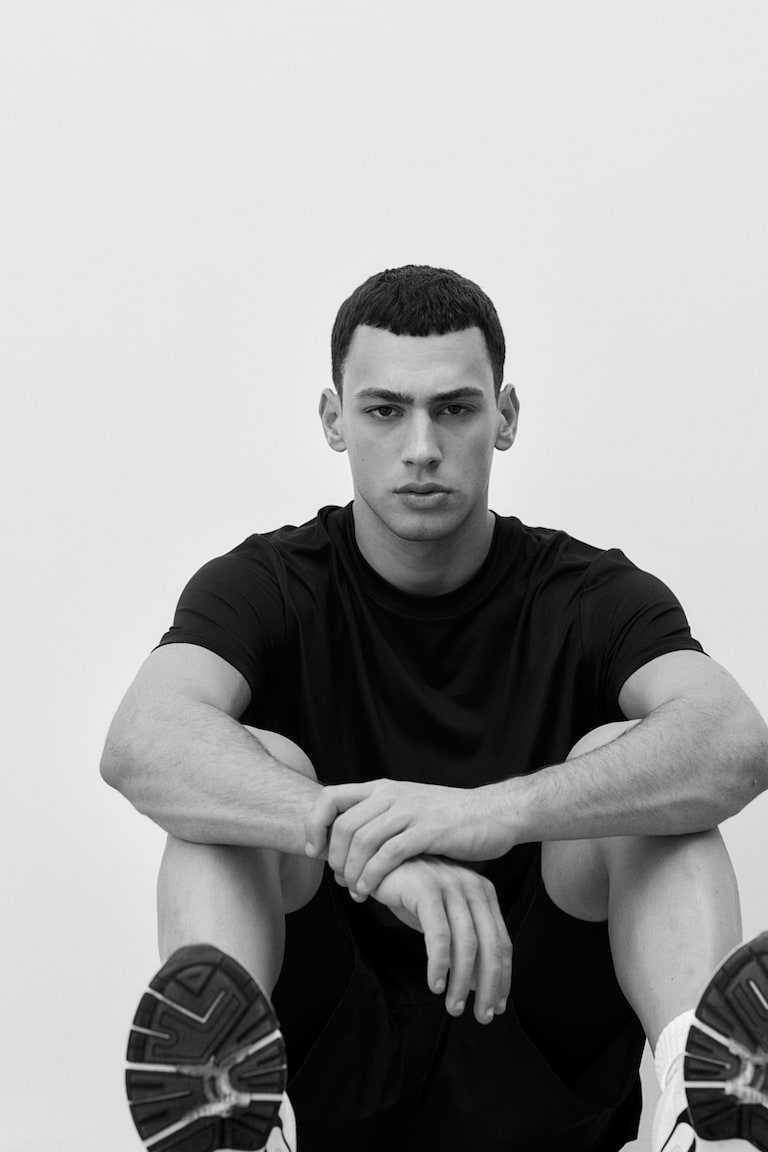 H&M Sportshirt mit DryMove™ in Regular Fit Riesige Ersparnisse
