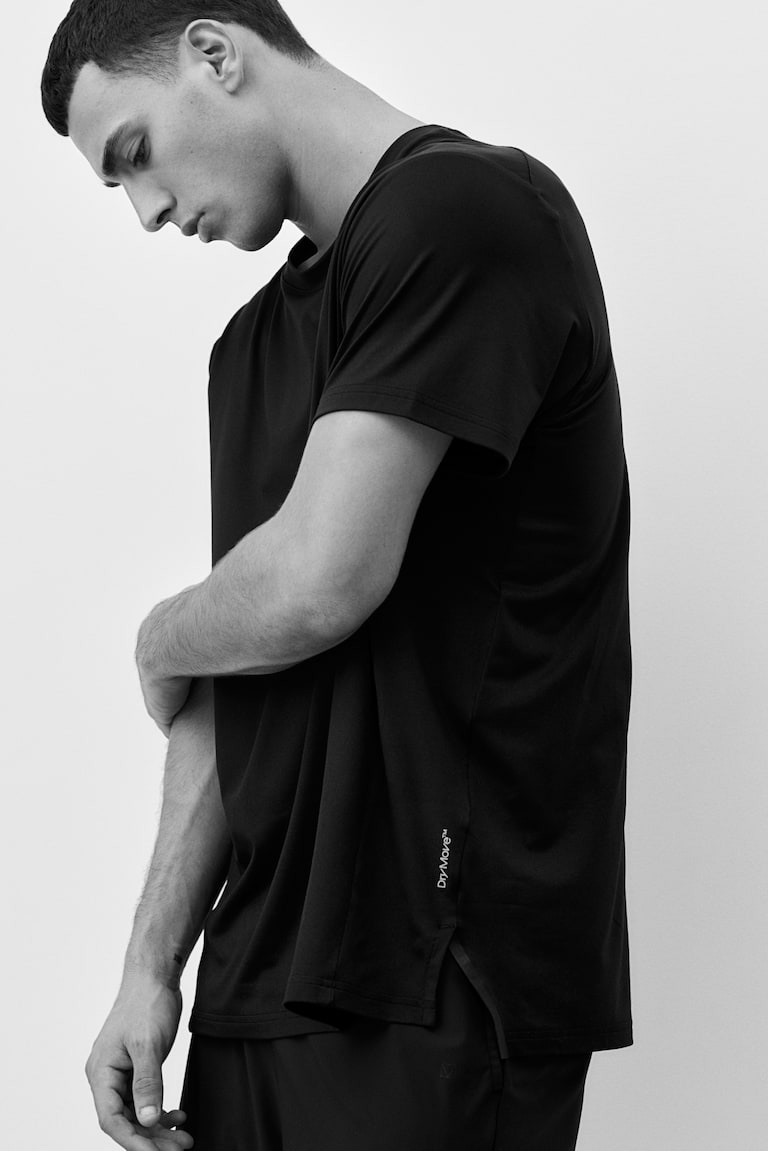 H&M Sportshirt mit DryMove™ in Regular Fit Riesige Ersparnisse
