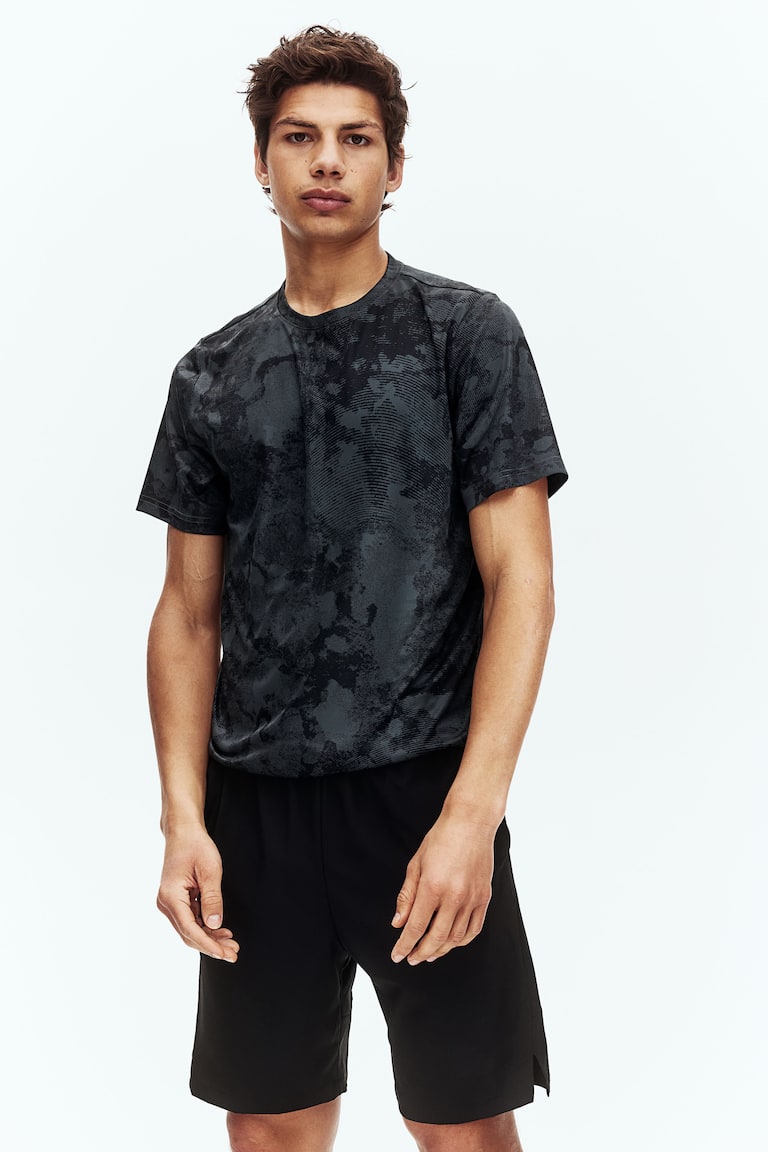 H&M Lange Sportshorts mit DryMove™ Letzter Tag