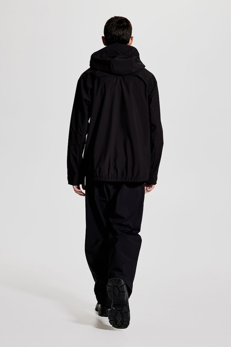 H&M Wasserabweisende Softshelljacke in Regular Fit Kostenloser Versand international