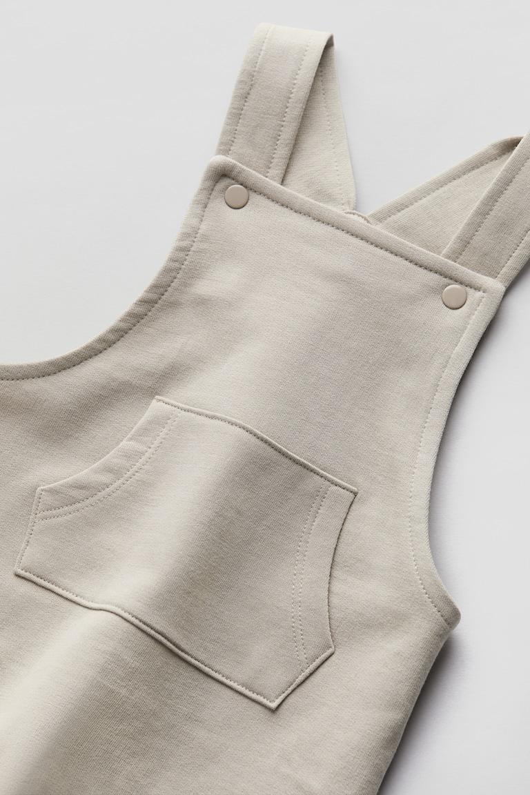 H&M Latzshorts aus Sweatstoff Black Friday