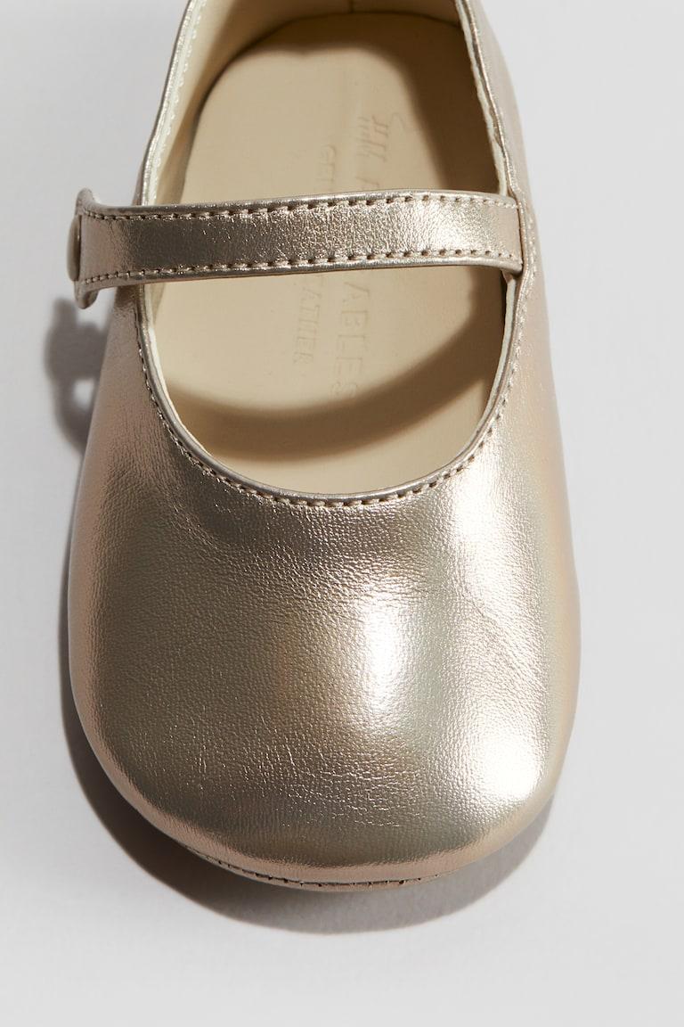 H&M Ballerinas aus Leder mit weicher Sohle Bis zu 60% Rabatt