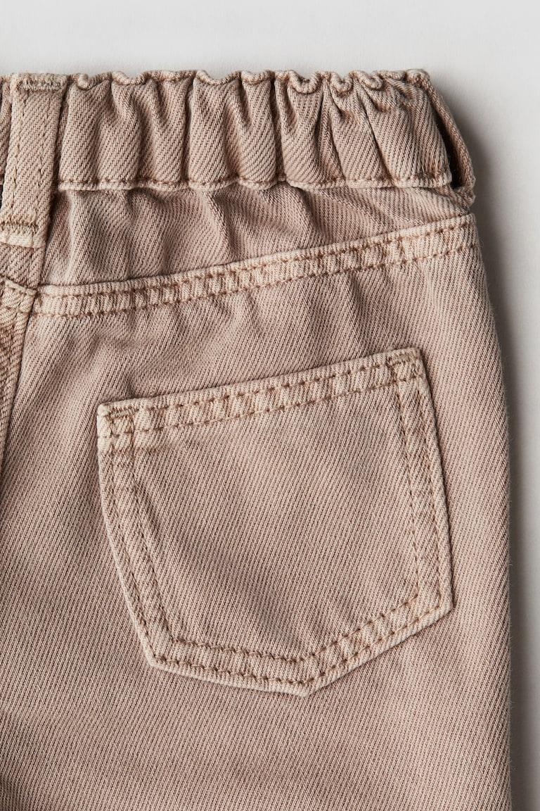 H&M Jeans mit Stickereien Begrenztes Angebot