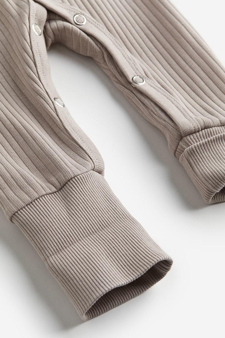 H&M Mitwachsender Strampler Tägliche Deals