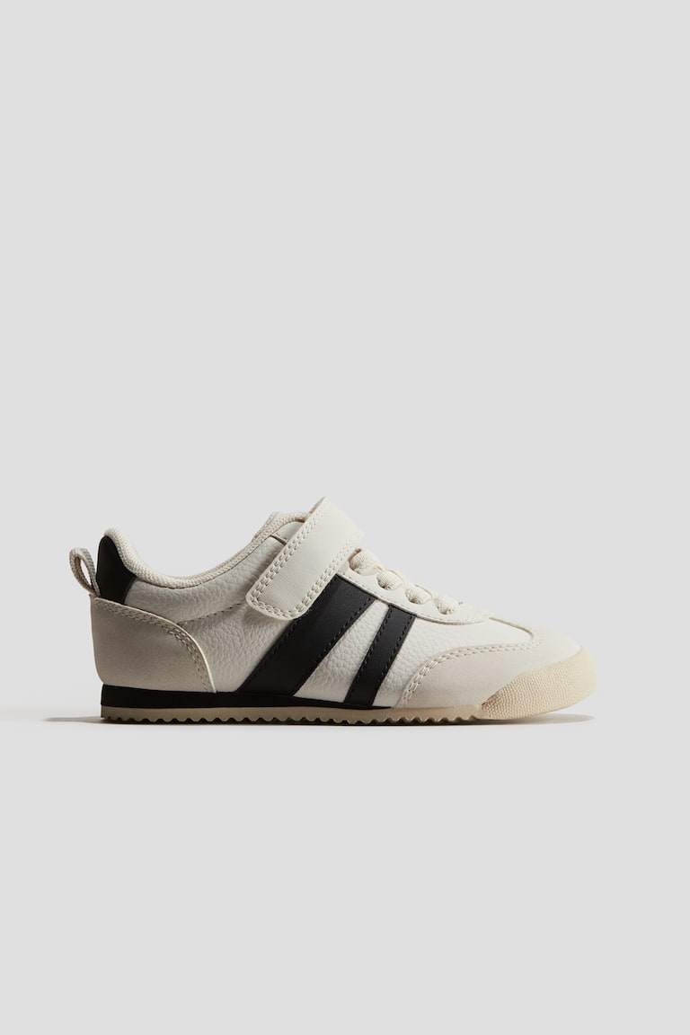 H&M Sneaker Sonderangebot der Fabrik