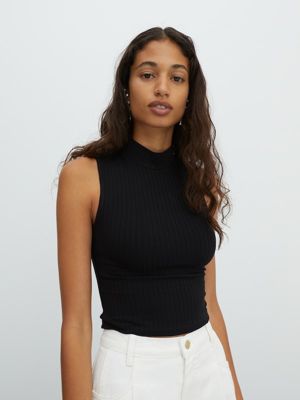 EDITED EDITED Top 'Kaori' in Schwarz Discount Store für neue Produkte