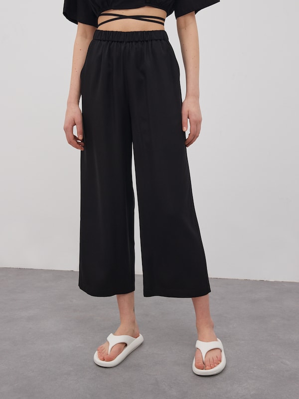 EDITED EDITED Wide Leg Hose 'Nona' in Schwarz Black Friday Preise