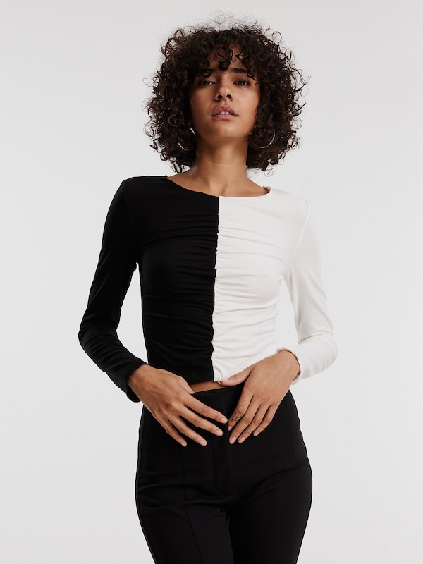 EDITED EDITED Shirt 'Karolina' in Schwarz Im Verkauf