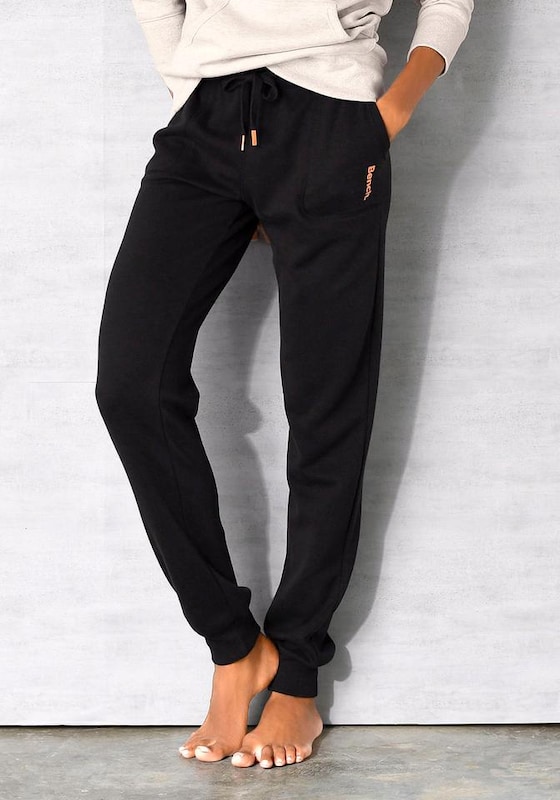BENCH BENCH Tapered Loungehose in Schwarz Bis zu 65% Rabatt