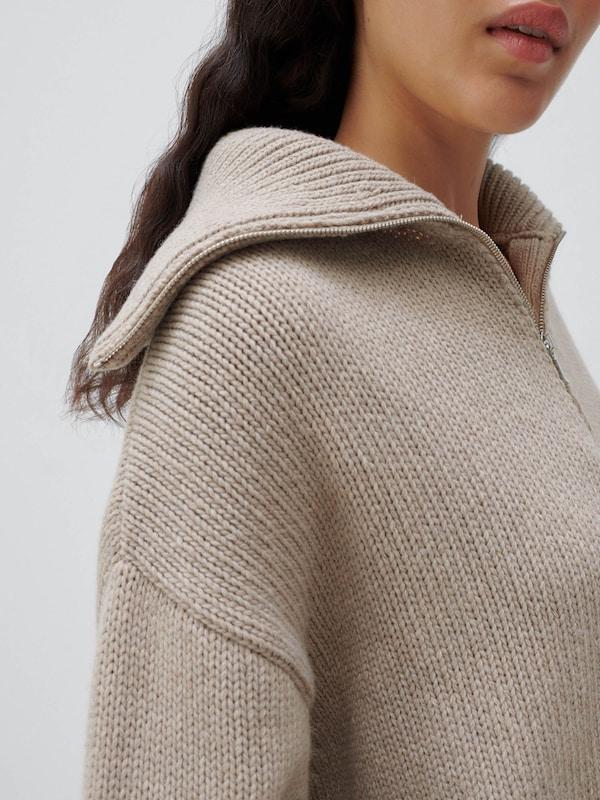 ABOUT YOU x Marie von Behrens ABOUT YOU x Marie von Behrens Pullover 'Valentina' (GRS) in Kitt Blitzangebot