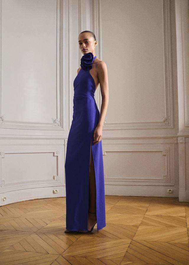 Mango Halterkleid mit Blumenschmuck JETZT KAUFEN