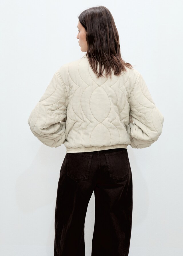 Mango Steppjacke mit Blumenstickerei Bis zu 65% Rabatt