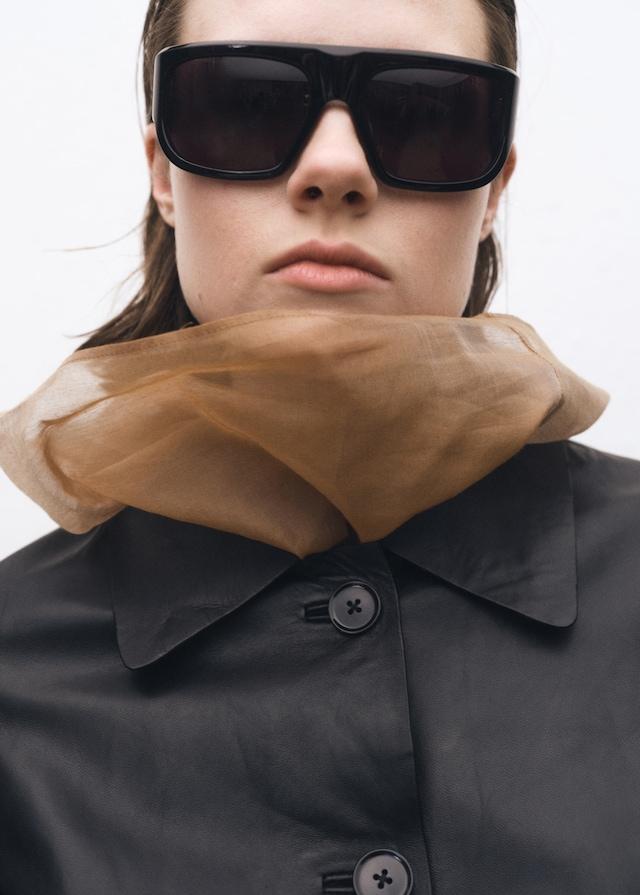 Mango Lederjacke mit Knöpfen Speichern exportieren