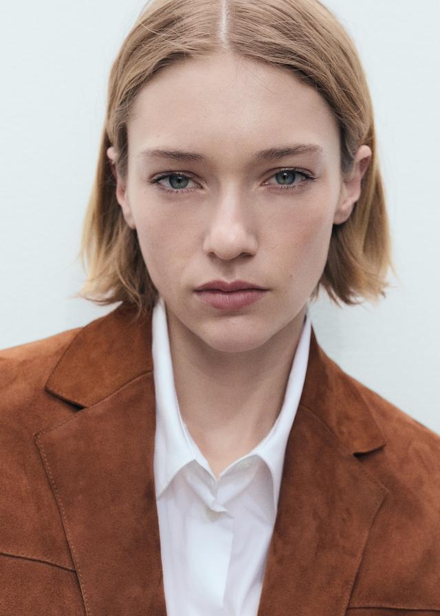 Mango Gerader Wildleder-Blazer Im Verkauf