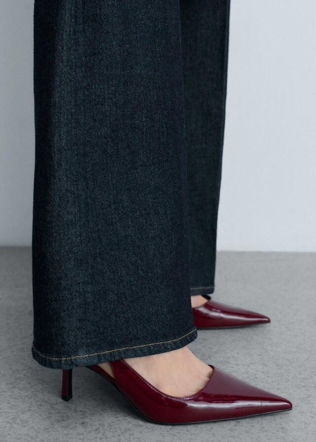 Mango Spitz zulaufender Schuh mit Lackleder-Effekt Schlussverkauf