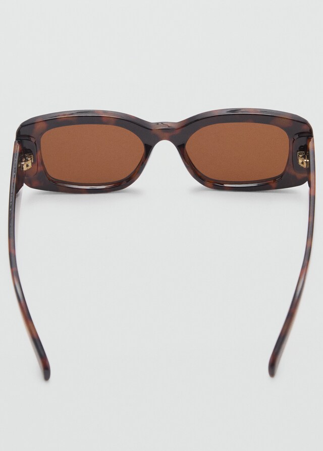 Mango Sonnenbrille mit viereckiger Brillenfassung Begrenzte Freigabe