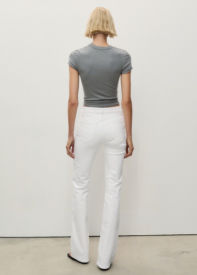 Mango Flared Jeans Fiona mit mittlerer Bundhöhe Fabrikverkauf