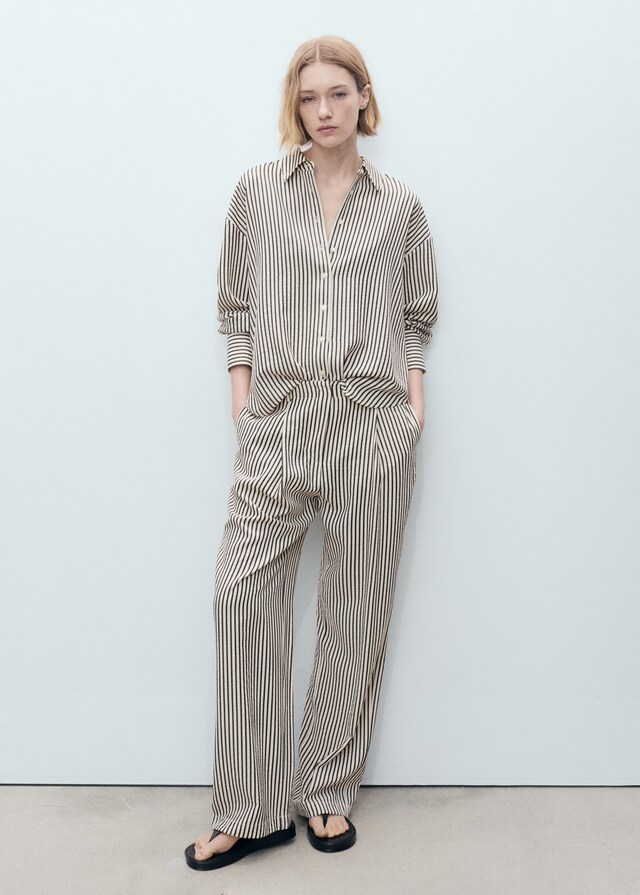 Mango Gestreifte Hose mit Texturmuster Limitierter Zeitrabatt