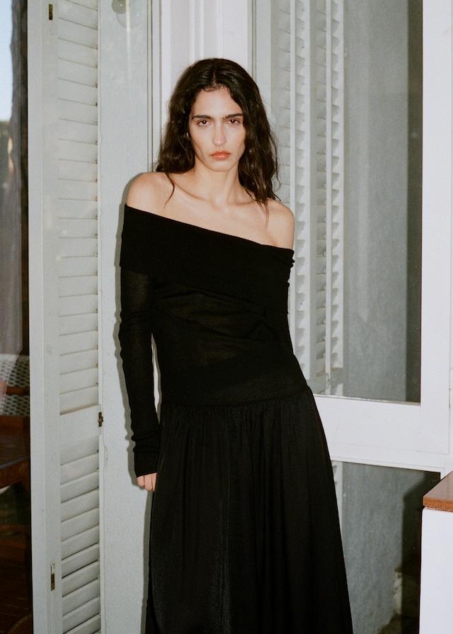 Mango Schulterfreies Kleid aus kombiniertem Stoff Clearance-Verkauf