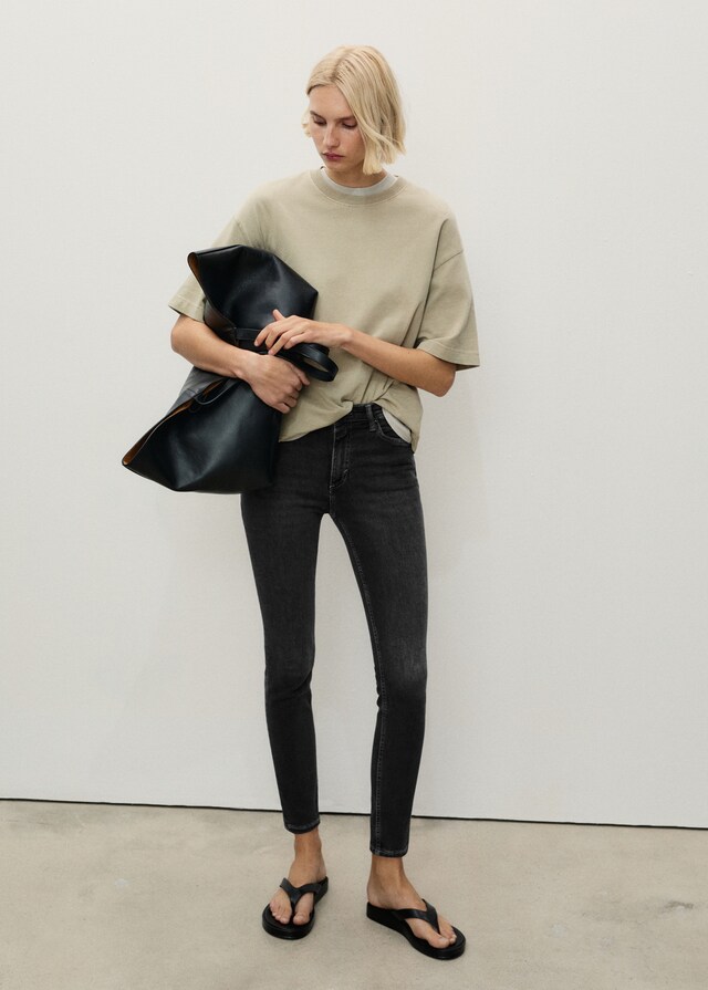 Mango Skinny-Jeans mit mit mittlerer Bundhöhe 50% Rabatt für begrenzte Zeit