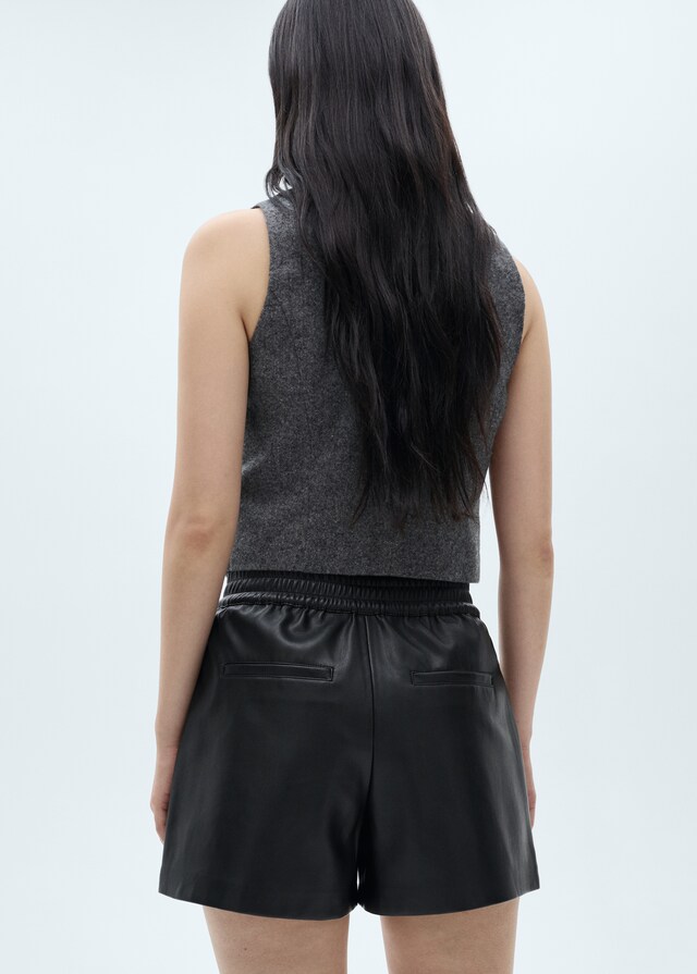 Mango Shorts mit Ledereffekt und Stretchbund VIP-Rabatte