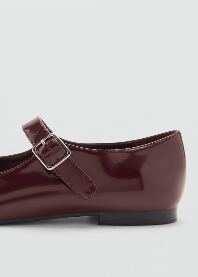 Mango Ballerinas mit Riemen in Lacklederoptik Vierteljährliche Förderung