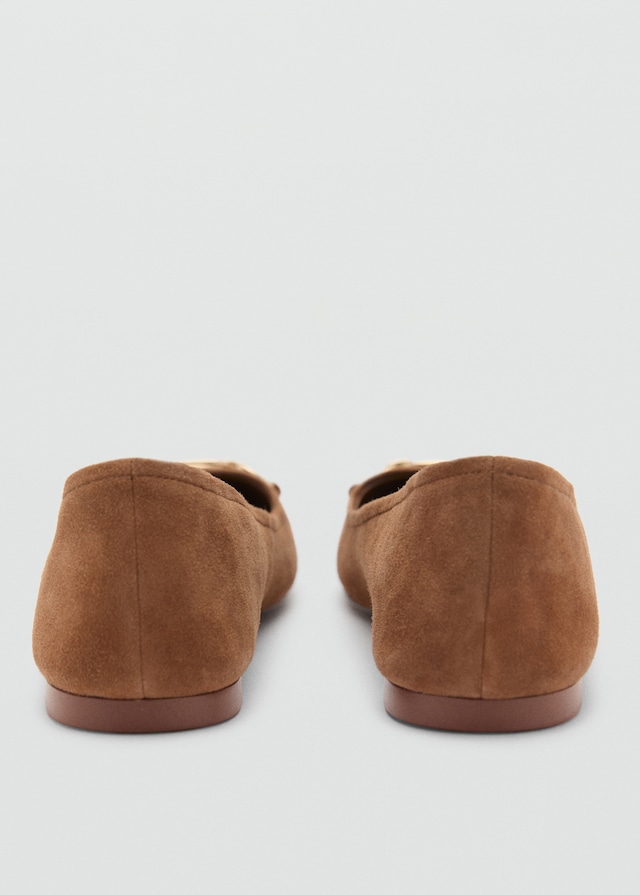 Mango Leder-Ballerinas mit Gliederkettendetail 50% Rabatt mit kostenlosem Versand