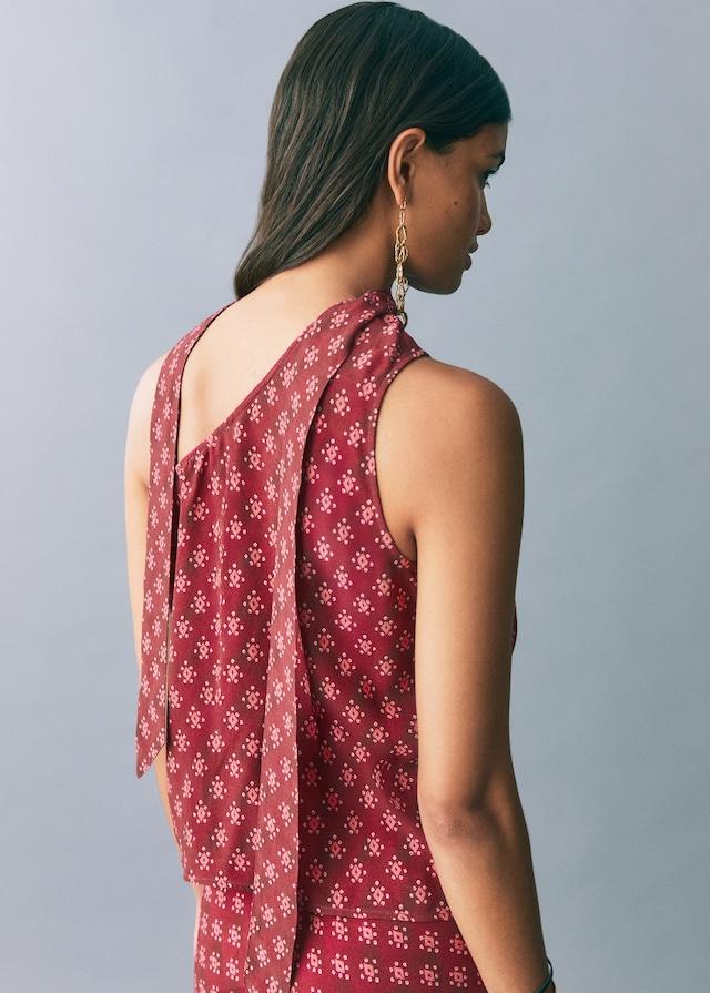 Mango Asymmetrisches Top mit Printmuster Speichern exportieren