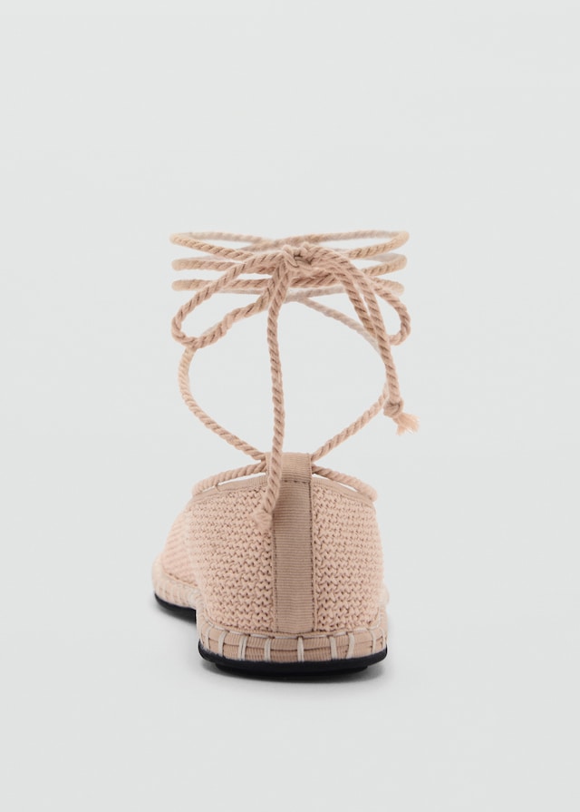 Mango Strick-Ballerina mit Schnürsenkeldetails Riesige Rabatte