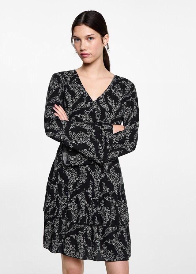 Mango Kleid mit Blumendruck Große Rabatte