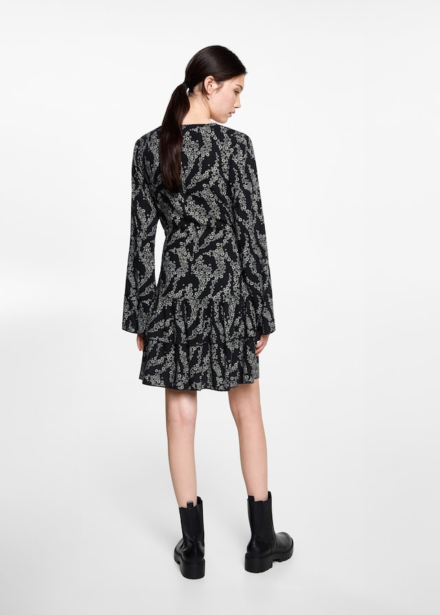 Mango Kleid mit Blumendruck Große Rabatte
