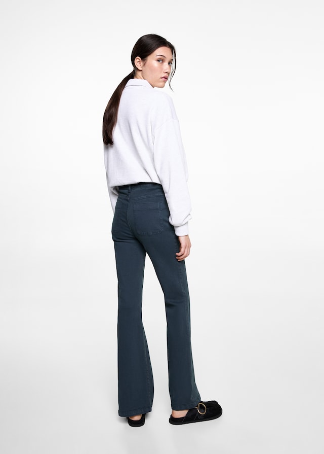 Mango Flared-Jeans mit Taschen Sonderangebote