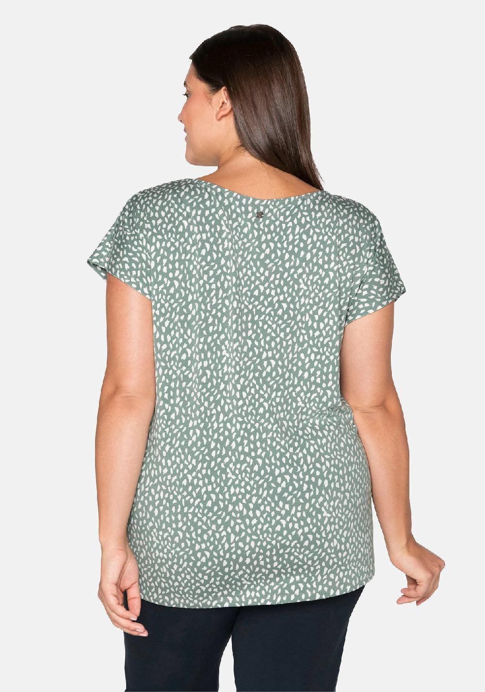 sheego Shirt mit Alloverdruck und gelegten Falten Schlussverkauf