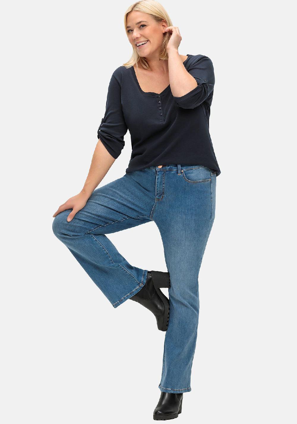 sheego Bootcut Stretch-Jeans mit Bodyforming-Effekt mit Bodyforming-Effekt Muttertagsangebot