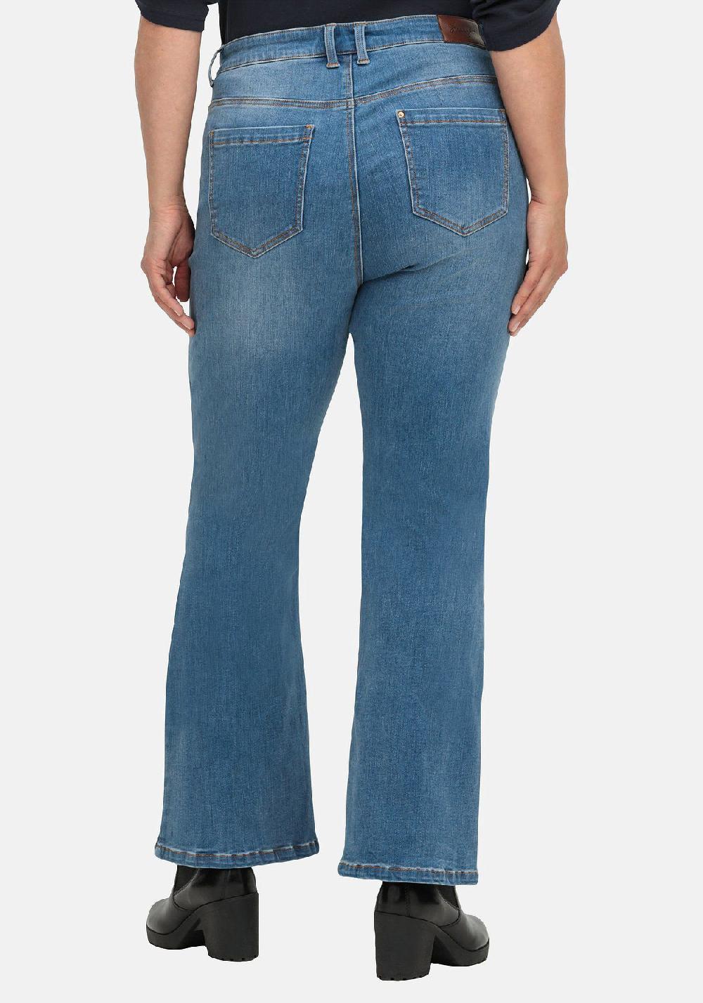 sheego Bootcut Stretch-Jeans mit Bodyforming-Effekt mit Bodyforming-Effekt Muttertagsangebot