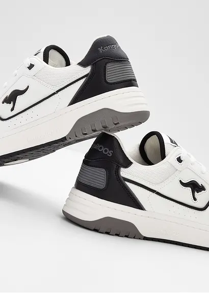 bonprix Sportlicher Kangaroos Sneaker mit vielen Details - weiß Wochenangebot