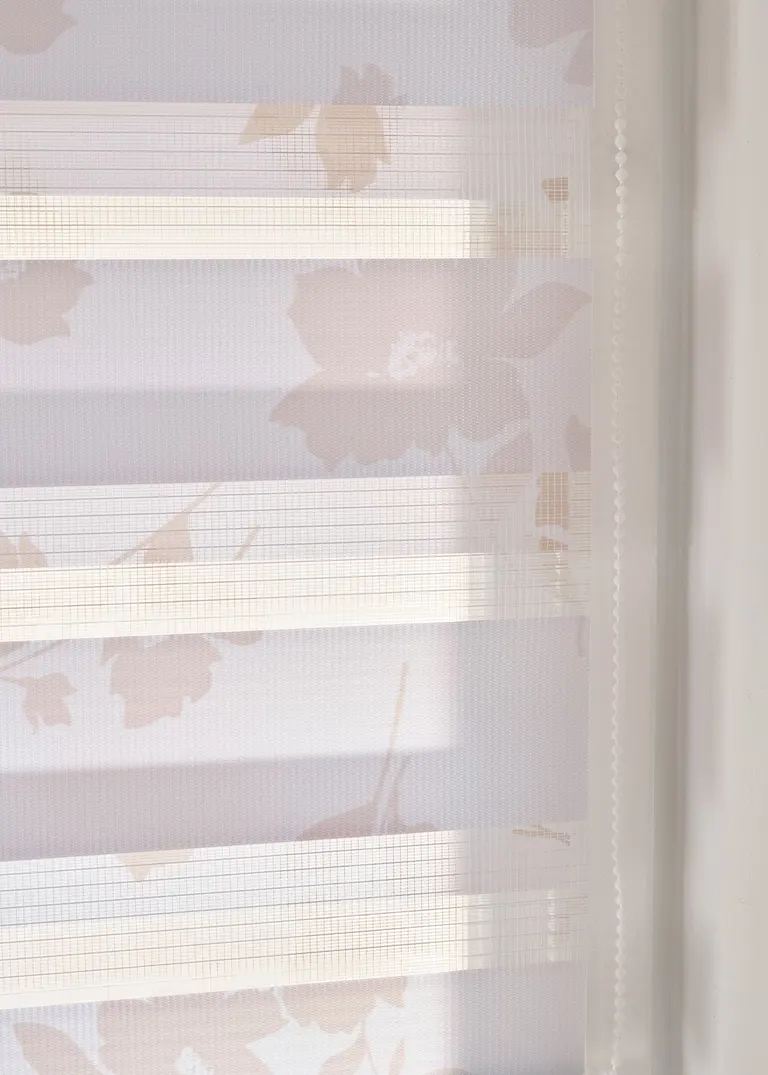 bonprix Blumige Aussichten für Dein Fenster - weiß Fabrikverkauf